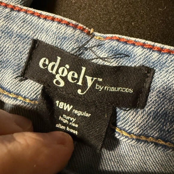 Maurices Edgely 18w Light Blue Denim slim boot cut Jeans - Picture 4 of 4